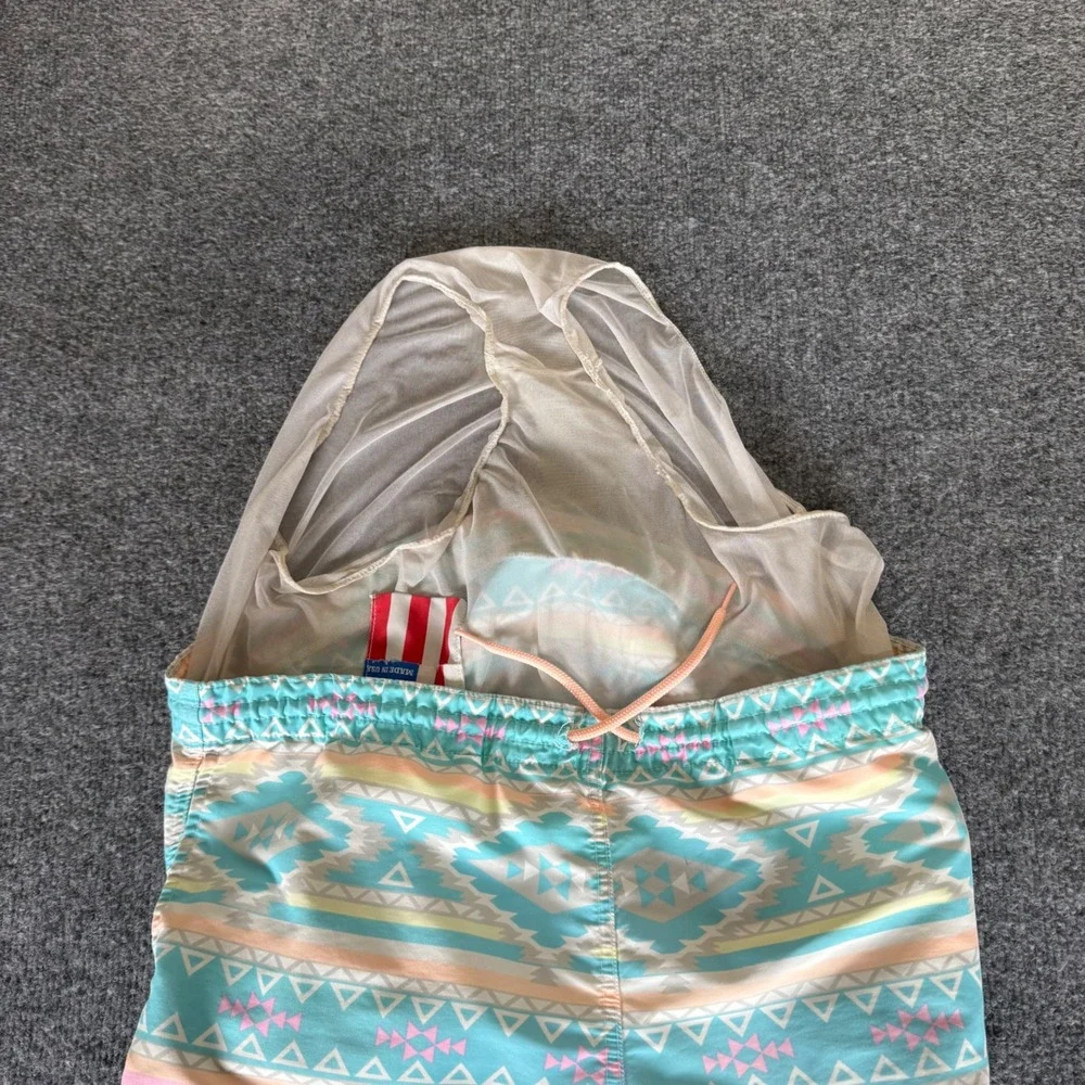 Chubbies Swim Trunks Mens L 38x5.5 Geometric Shorts Quick‎ Dry Lined Drawstring